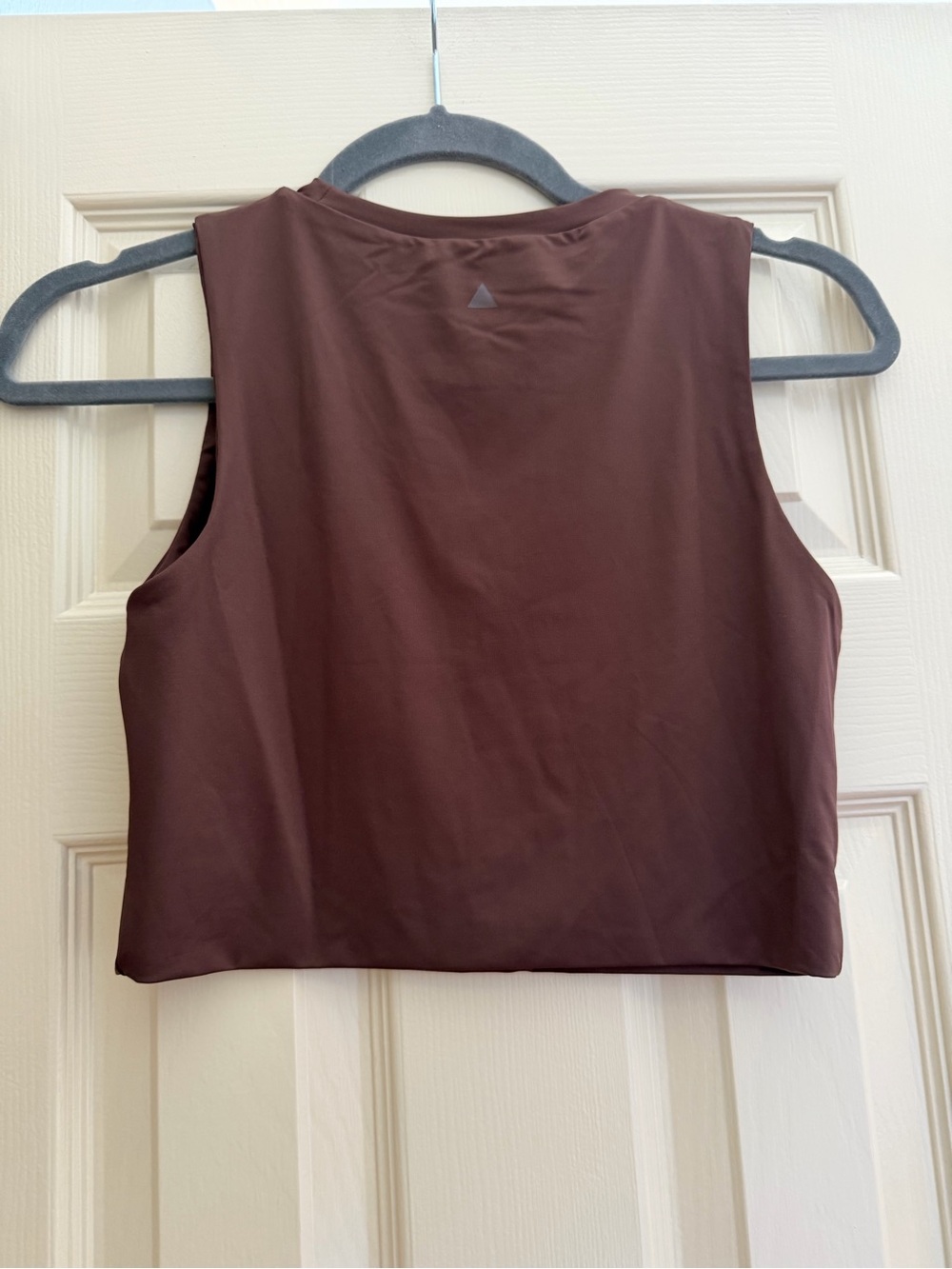 Vitality Atmos Cropped Tank—Espresso - Picture 4 of 5